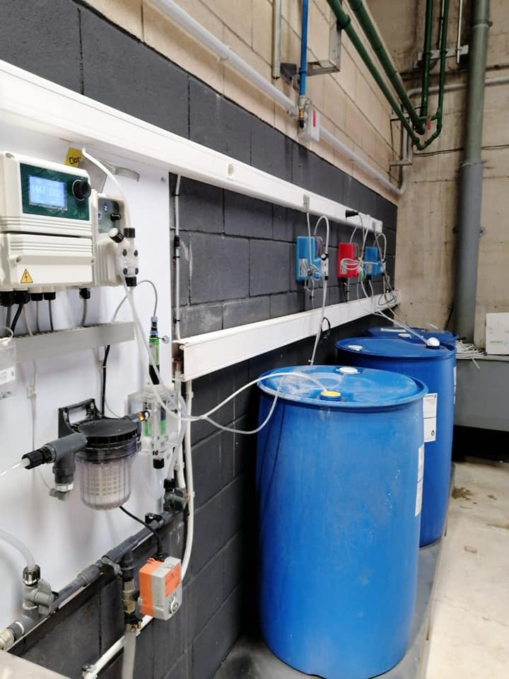 Tratamiento de agua de alimentación en calderas, descalcificadores, ósmosis y torres de refrigeración